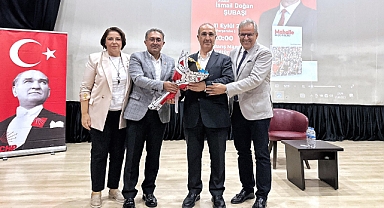 Bandırma’da “Mahalle Deyip Geçme” Kitap İmza ve Söyleşi Etkinliği