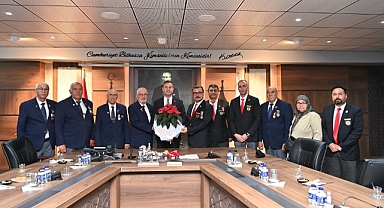 Başkan Ahmet Akın: “Gazilerimizin ve Şehit Ailelerimizin Her Zaman Yanındayız”