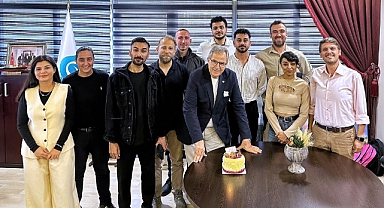 Başkan Dursun Mirza’ya Sürpriz Doğum Günü Kutlaması