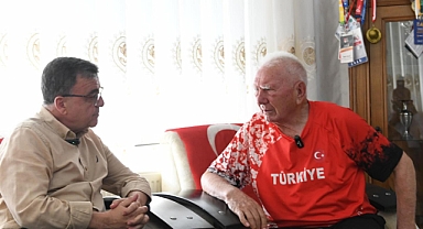 Başkan Hakan Şehirli’den Efsane Atlet İsmail Akçay’a Ziyaret