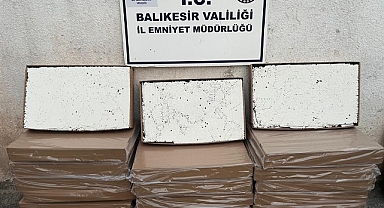 Burhaniye’de Kaçak Sigara Operasyonu: 108 Bin Makaron Ele Geçirildi