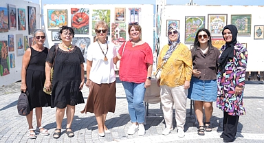 Burhaniye’de Minyatür Resim ve Dekoratif Tablo Sergisi Sanatseverlerle Buluştu