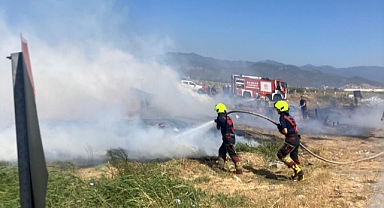Burhaniye’de Ot ve İnşaat Malzemeleri Yangınına Hızlı Müdahale