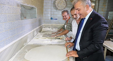 Canbey Beyoğlu’nda Esnafla Buluştu