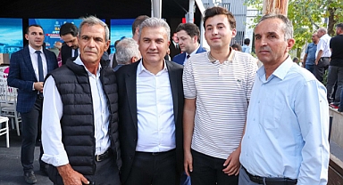 Canbey Sındırgı’da Esnafı Ziyaret Etti