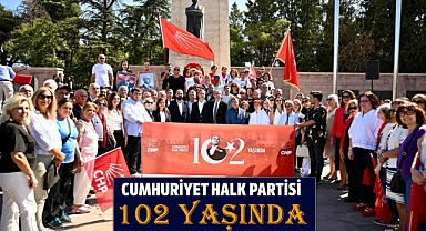 CHP’nin 102. Kuruluş Yılı Balıkesir’de Sessiz Yürüyüşle Kutlandı