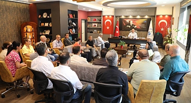 Edremit Belediyesi’nde Aylık Müdürler Toplantısı: Hizmet Kalitesi Masaya Yatırıldı