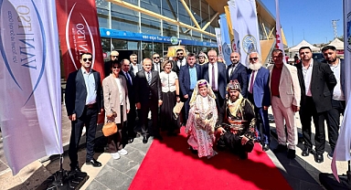 Edremit’in Lezzetleri Van’da Tanıtıldı: Yeşil Zeytin ve Zeytinyağı Büyük İlgi Gördü