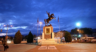 Edremit Kurtuluşunun 103. Yılını Coşkuyla Kutlamaya Hazırlanıyor