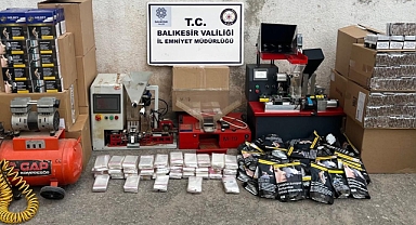 Edremit’te KOM Operasyonu: Tabanca, Binlerce Makaron ve Tütün Malzemesi Ele Geçirildi