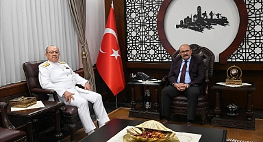 Erdek Mayın Filo Komutanı Tuğamiral Birol Orak’tan Vali Ustaoğlu’na Ziyaret