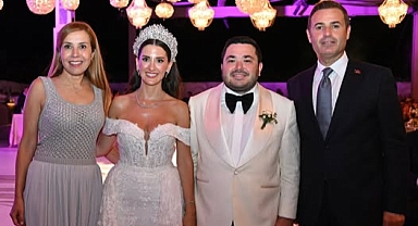 Genç İş İnsanları Kula ve Uzun Dünyaevine Girdi, Başkan Akın Tebrik Etti