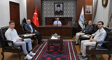 Hayrat Vakfı’ndan Balıkesir Valisi İsmail Ustaoğlu’na Ziyaret