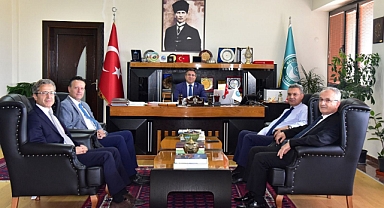 İşbir Elektrik Üst Yönetimi, Balıkesir Üniversitesi’ni Ziyaret Etti: Üniversite-Sanayi İş Birliği Güçleniyor