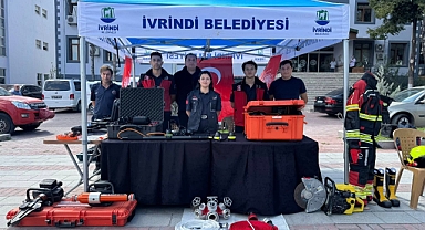 İvrindi’de İtfaiye Haftası Etkinliği: Başkan Önder Lapanta ve Kaymakam Faruk Atar İtfaiyecilerle Buluştu