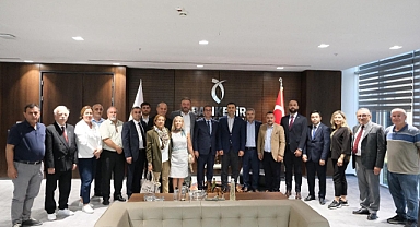 İYİ Parti Milletvekili Rıdvan Uz’dan Balıkesir Ticaret Odası’na Ziyaret