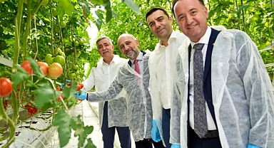 Rahmi Kula’dan Tarımsal Kalkınmaya Destek: Çaycuma Serasında Hasat Sevinci