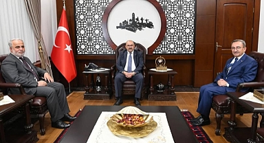 TDV Mütevelli Heyeti II. Başkanı Doç. Dr. Burhan İşliyen’den Balıkesir Valisi Ustaoğlu’na Ziyaret