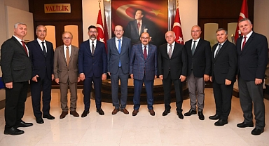 Türkiye Hazır Beton Birliği Heyeti Balıkesir Valisi Ustaoğlu’nu Ziyaret Etti