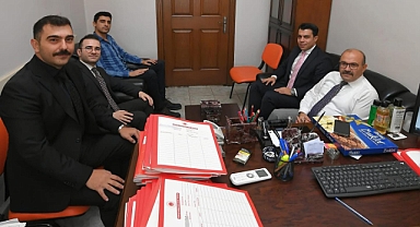 Vali Ustaoğlu, Manyas’ta Kaymakamlık ve Adli Kurumları Ziyaret Etti