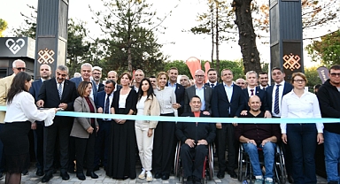 75. Yıl Parkı Yenilendi, Emekli ve Gençlik Kafeleri Hizmete Girdi