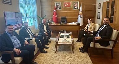 AK Parti Balıkesir’de Gelecek Projeler Masaya Yatırıldı