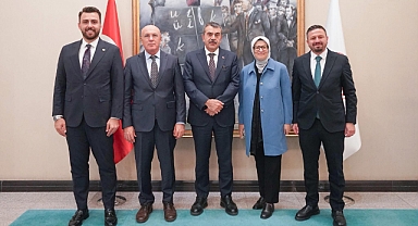 AK Parti Balıkesir Heyetinden Bakan Tekin’e Ziyaret