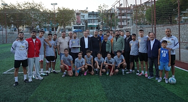 Ayvalık’ta Yeni Mahallespor’a Destek Ziyareti