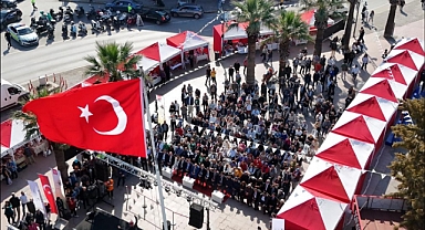 Ayvalık’ta Zeytin Hasadının Kalbi Cumhuriyet Meydanı’nda Atıyor