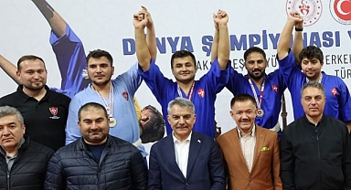 Balıkesir Büyükşehir Belediyesporlu Recep Çimen Türkiye Şampiyonu Oldu