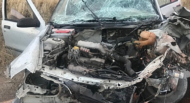 Balıkesir’de Korkutan Kaza: Kamyon ile Otomobil Çarpıştı