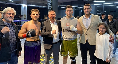 Balıkesir’de Nefes Kesen Boks Gecesi