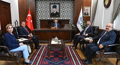 Balıkesir'de Şehit Aileleri Vakfı'ndan Anlamlı Ziyaret