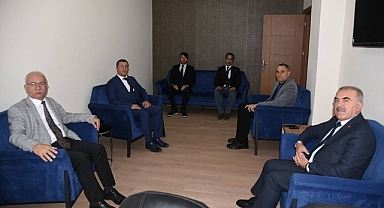 Balıkesir İl Millî Eğitim Müdürü Murat Demir’den Okul Müdürüne Geçmiş Olsun Ziyareti