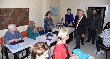 Balıkesir İl Millî Eğitim Müdürü Murat Demir, Gömeç Halk Eğitimi Merkezini Ziyaret Etti