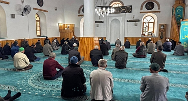 Balıkesir İl Müftüsü Hasan Hayri Yaşar’dan Dursunbey Esnafı ve Çarşı Camii Ziyareti