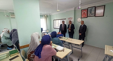 Balıkesir İl Müftüsü Hasan Hayri Yaşar, Esma Hatun Kur’an Kursu’nu Ziyaret Etti