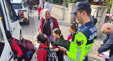 Balıkesir Jandarmasından Öğrencilerin Güvenliği İçin Huzur Denetimi