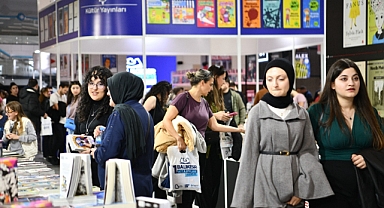 Balıkesir Kitap Fuarı’nı İlk İki Günde 35 Bin Kişi Ziyaret Etti