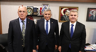 Balıkesir Milletvekilleri Meclis’te Bir Araya Geldi