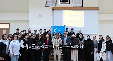 Balıkesir Üniversitesi’nde Doğu Türkistan Gerçeği Masaya Yatırıldı