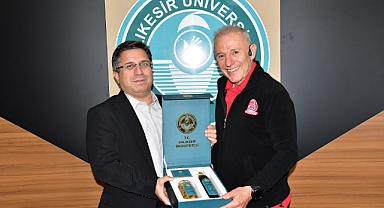 Balıkesir Üniversitesi’nde Mezunlar 50. Yıl Buluşması Hazırlıkları Başladı
