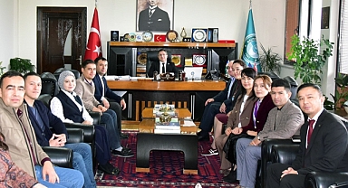 Balıkesir Üniversitesi, Özbekistanlı Akademisyenleri Ağırlıyor: Uluslararası Bilim Köprüsü Kuruluyor