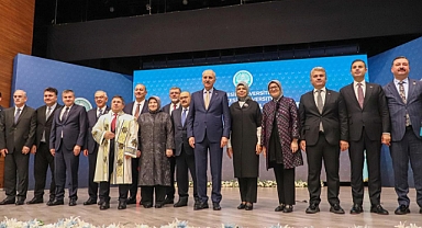 Balıkesir Üniversitesi Yeni Akademik Yıla TBMM Başkanı Kurtulmuş’un Katılımıyla Başladı