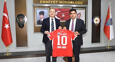 Balıkesirspor Yönetiminden İl Emniyet Müdürü Şükrü Yaman’a Ziyaret
