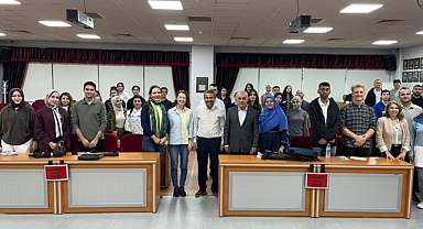 “Bandırma Belediyesi’nde Şehir Planlama Eğitimi: Gençler Sahada Deneyim Kazandı”