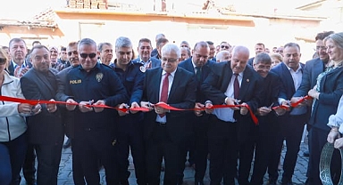 Burhaniye Muhtarlar Derneği Hizmet Binası Açıldı