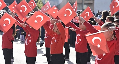 Cumhuriyetin Ruhu Dursunbey’de Yankılandı