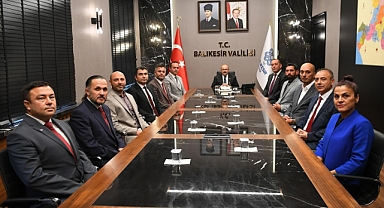 Devlet Memurları Konfederasyonu Temsilcileri Vali İsmail Ustaoğlu’nu Ziyaret Etti