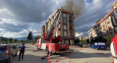 Edremit’te Çatı Yangını